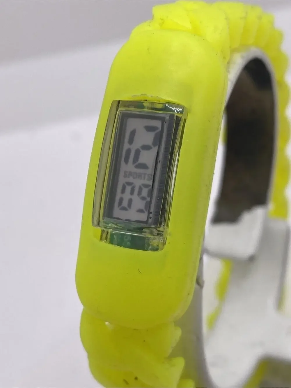 Womens Yellow Rubber Sports Watch Works New Battery